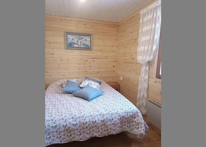 By Interhome 度假居 Unari